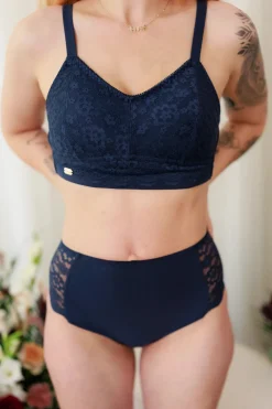 Aline Flower Small Cup BH - Mørk blå*Careless New