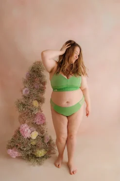 Amalie String -*Careless Discount