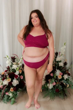 Amalie String -*Careless New