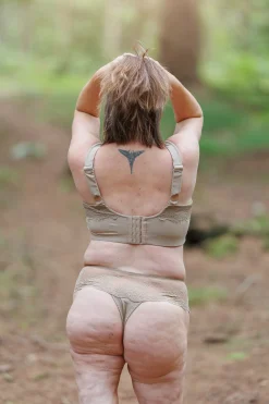 Amalie String -*Careless Discount