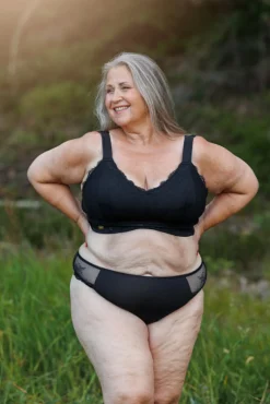 Amalie String*Careless Sale