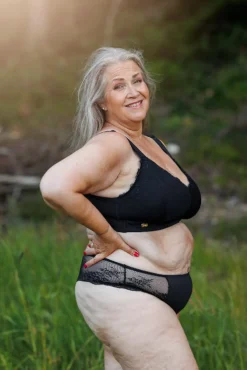 Amalie String*Careless Sale