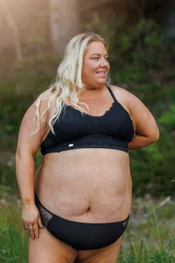 Amalie String*Careless Sale