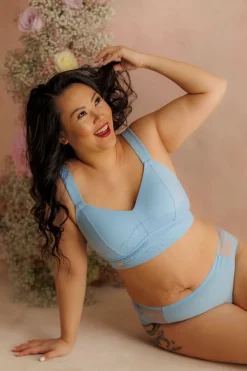 Amanda Basic Bra Big Cup -*Careless Clearance