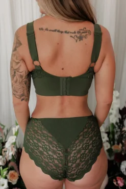 Amanda Big Cup BH -*Careless Sale