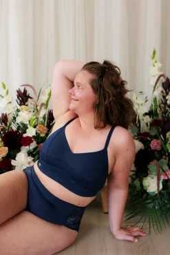 Amanda Small Cup BH - Mørk blå*Careless Clearance