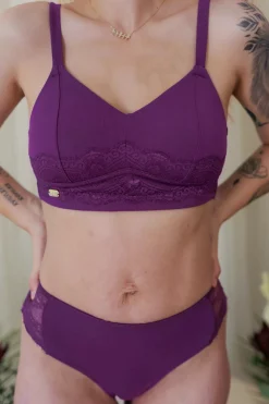 Amanda Small Cup BH -*Careless Hot