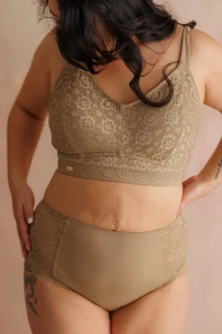 Anne Flower Mid Waist -*Careless Outlet