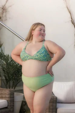 Bali bikinitopp - Pastellgrønn - Flower Paint*Careless Clearance