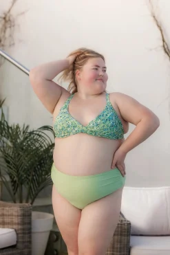 Bali bikinitopp - Pastellgrønn - Flower Paint*Careless Clearance