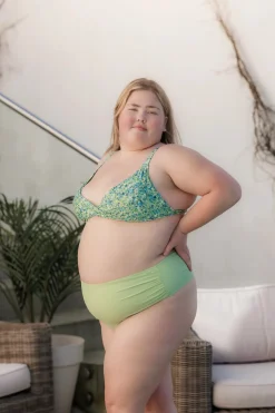 Bali bikinitopp - Pastellgrønn - Flower Paint*Careless Clearance