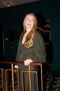 Belle Glitterkjole -*Careless Online