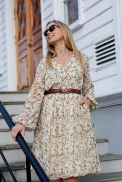 Bianca kjole -*Careless Outlet