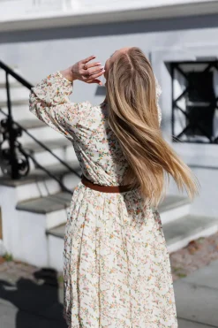 Bianca kjole -*Careless Outlet