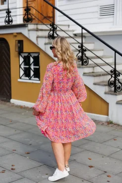 Bianca kjole -*Careless Outlet