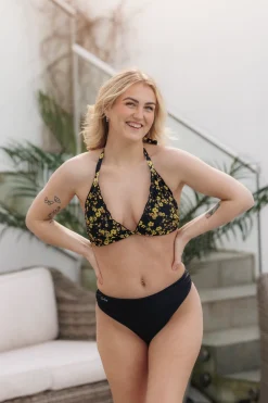 Cuba Ruffles bikinitopp - Svart - Buttercups*Careless Fashion