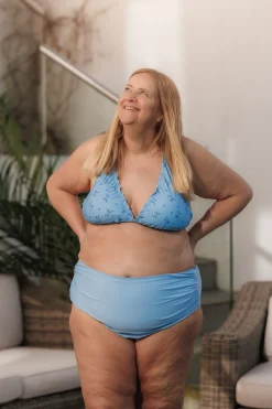 Cuba Ruffles bikinitopp - Lyseblå - Lilly*Careless Online