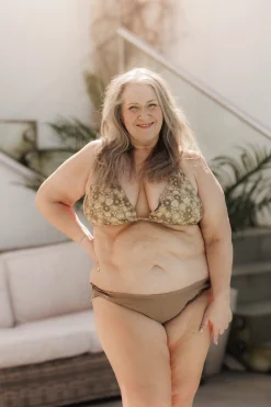 Cuba Ruffles bikinitopp - Mørk beige - Daisy*Careless Sale