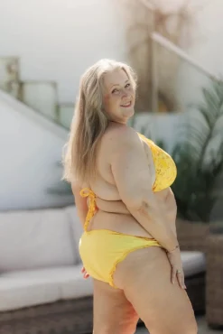 Cuba Ruffles bikinitopp - Gul - Pansy*Careless Hot