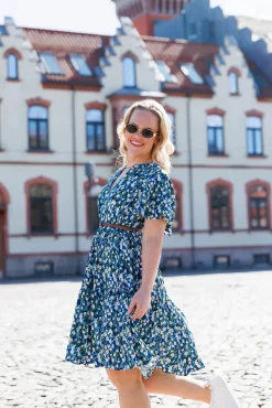 Iselin kjole -*Careless Hot