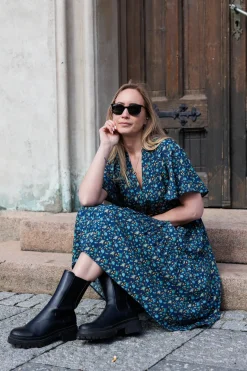 Iselin kjole -*Careless Discount