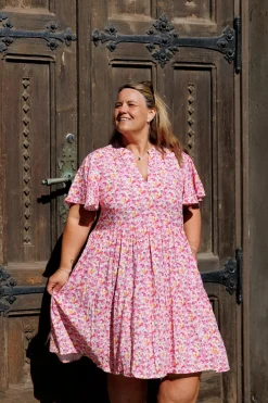 Iselin kjole -*Careless Online