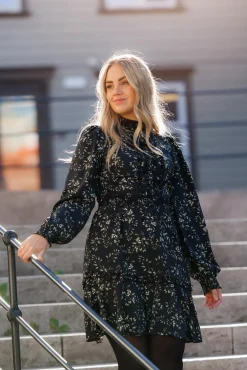 Julia kjole -*Careless Clearance