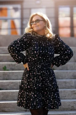 Julia kjole -*Careless Discount