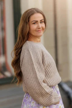 Leah Genser -*Careless Online