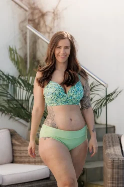 Roma bikinitopp - Pastellgrønn - Flower paint*Careless Outlet