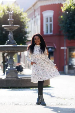 Solveig kjole -*Careless Clearance