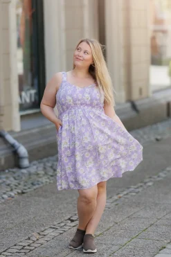 Vera Kjole -*Careless Online