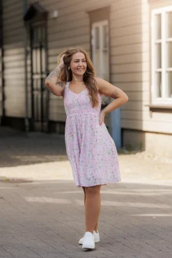 Vera Kjole -*Careless Sale